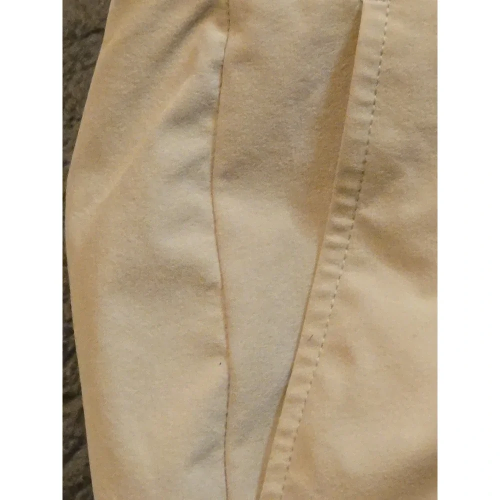 Walter Hagen Golf Shorts Mens 42 Beige Performance Stretch Flat Front EUC Casual